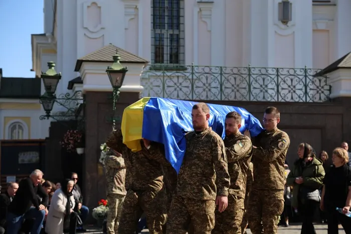«Він був для життя»: у Луцьку попрощалися з 34-річним воїном Станіславом Ходаковським
