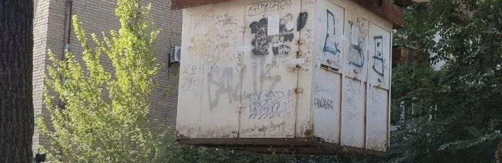У центрі Запоріжжя знесли два незаконні МАФи