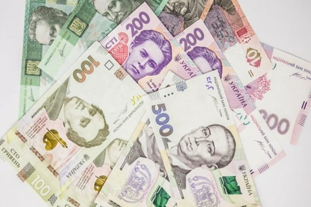 Пальне знову дорожчає: бензин наблизився до 100 гривень за літр