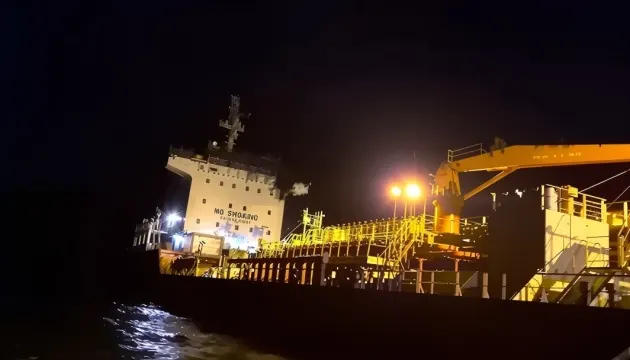 У Чорному морі дрон атакував цивільне судно: загинув капітан, 15 моряків врятували