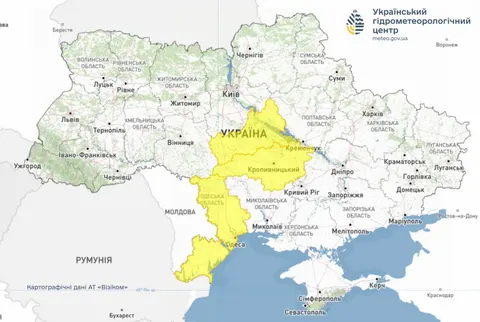 Жовтий рівень небезпеки: три області України накриють значні дощі