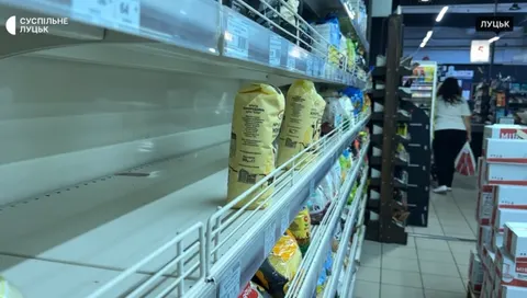 Паніка чи дефіцит? У Луцьку розбирають крупи, але полиці порожні не всюди
